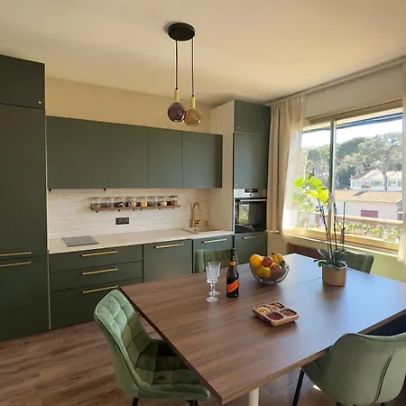 Cap Martin Luxury - Parking - Terrasse - Piscine - Bouteille De Prosecco 公寓 罗克布吕讷-卡普马丹