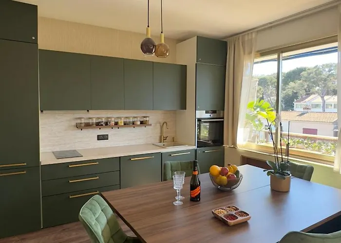 Cap Martin Luxury - Parking - Terrasse - Piscine - Bouteille De Prosecco شقة روكوبرُن كاب مارتي